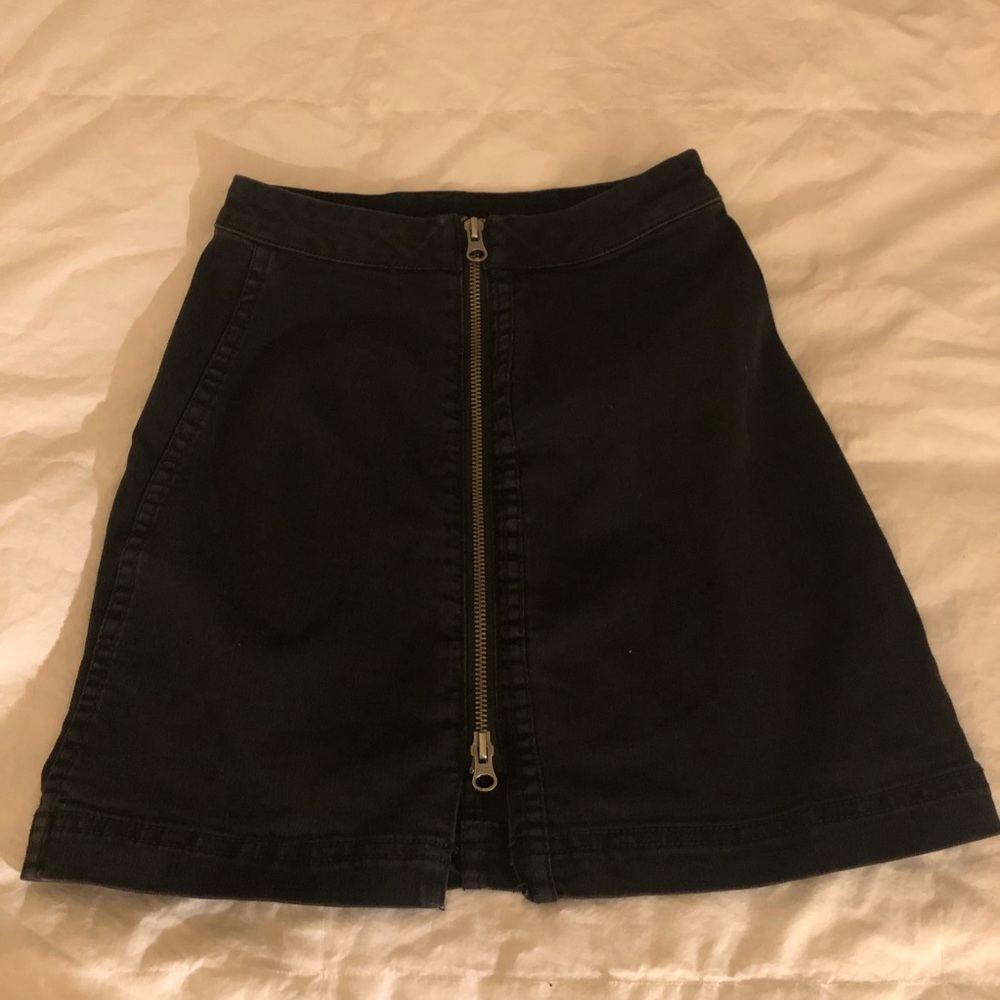 Black free people jean zip up skirt